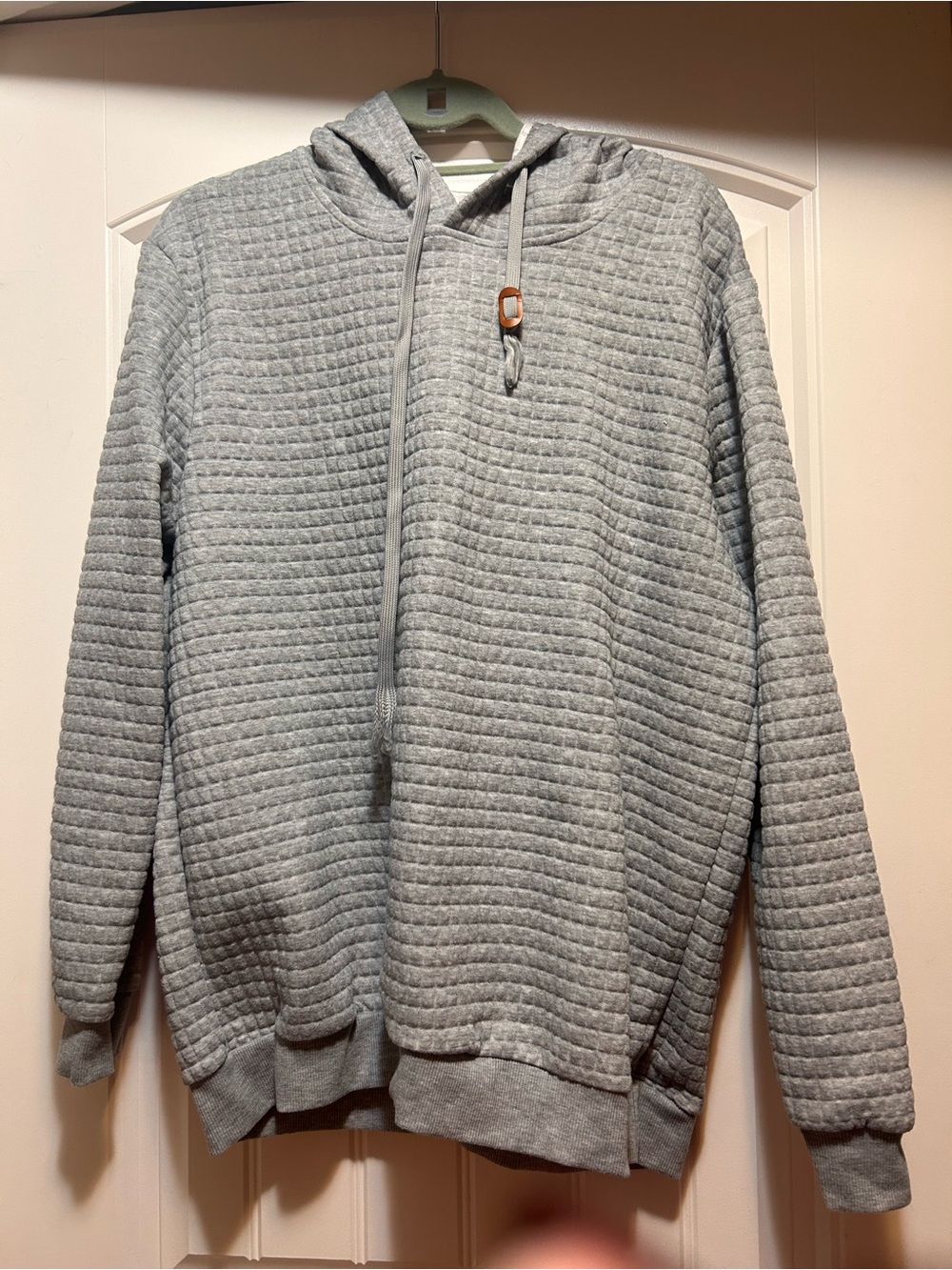 Quilted Hooded Pullover Sweatshirt - Light Gray